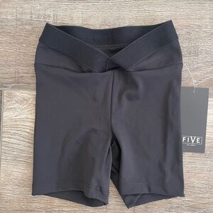 Five the label girls Black Active Shorts NWT size XL